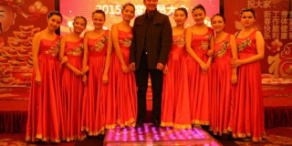 公司参加市PA旗舰厅协会年会并演出舞蹈《红》